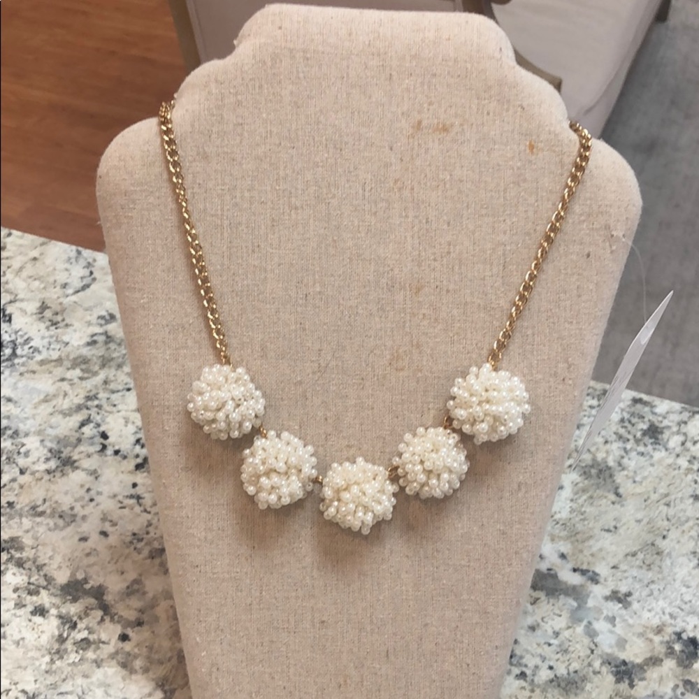 Pearl cluster necklace
